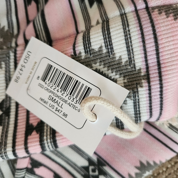 NWT Simply Southern Pink Aztec Printed Boho Cropped Hoodie - Picture 6 of 6